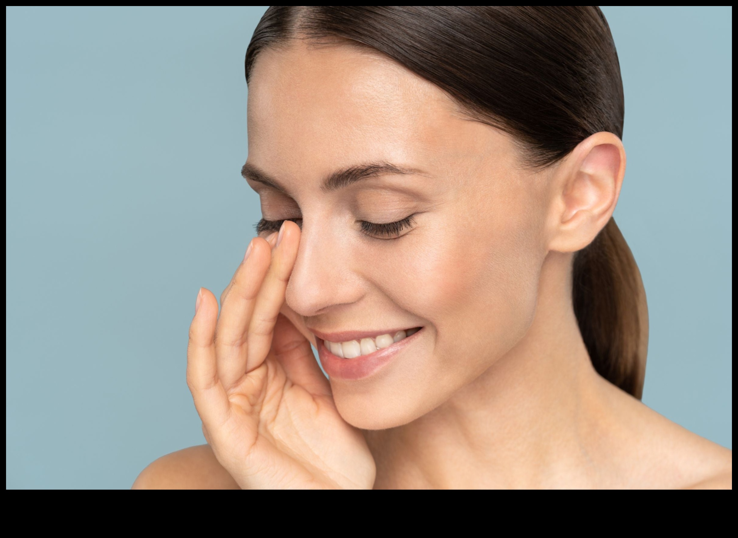 Αποτύπωση φρεσκάδας για την επίτευξη υγιούς λάμψης με τεχνικές φυσικού μακιγιάζ 2 Αποτύπωση φρεσκάδας: Επίτευξη υγιούς λάμψης με φυσικές τεχνικές μακιγιάζ