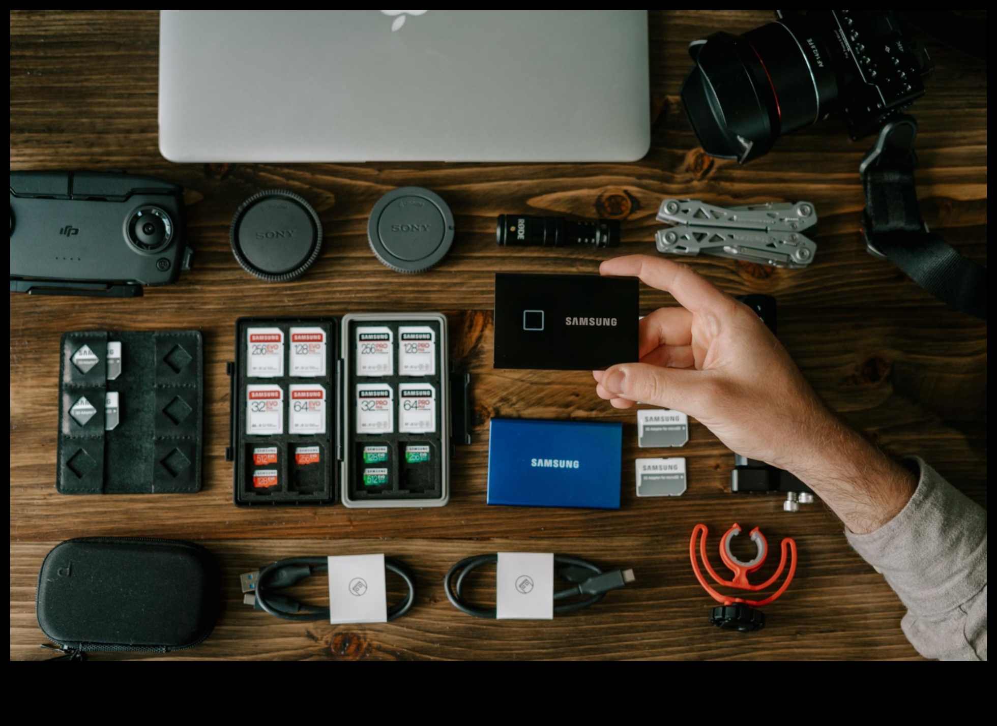 Shutter Essentials 7 αξεσουάρ κάμερας που πρέπει να έχετε για κάθε λήψη 3 Βασικά στοιχεία κλείστρου: Αξεσουάρ κάμερας που πρέπει να έχετε για κάθε λήψη