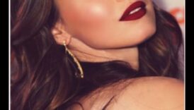 Τα φωτισμός χαμηλώνουν, γοητεύουν τη ενέργεια των τεχνικών βραδινού μακιγιάζ 3 Lights Dim, Glam Up: απελευθερώνοντας τη δύναμη των τεχνικών βραδινού μακιγιάζ